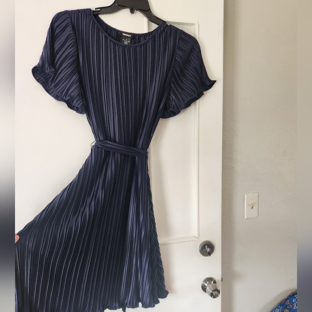 Elegant Navy Blue Pleated Dress